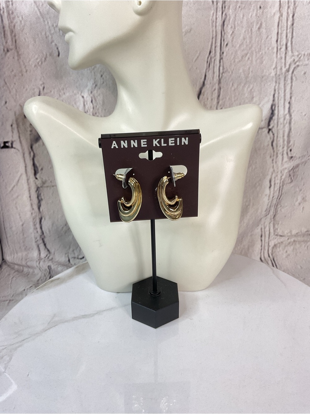 ππ Anne Klein Shiny Gold Multi-Loop Hoop Earrings - Picture 3 of 6